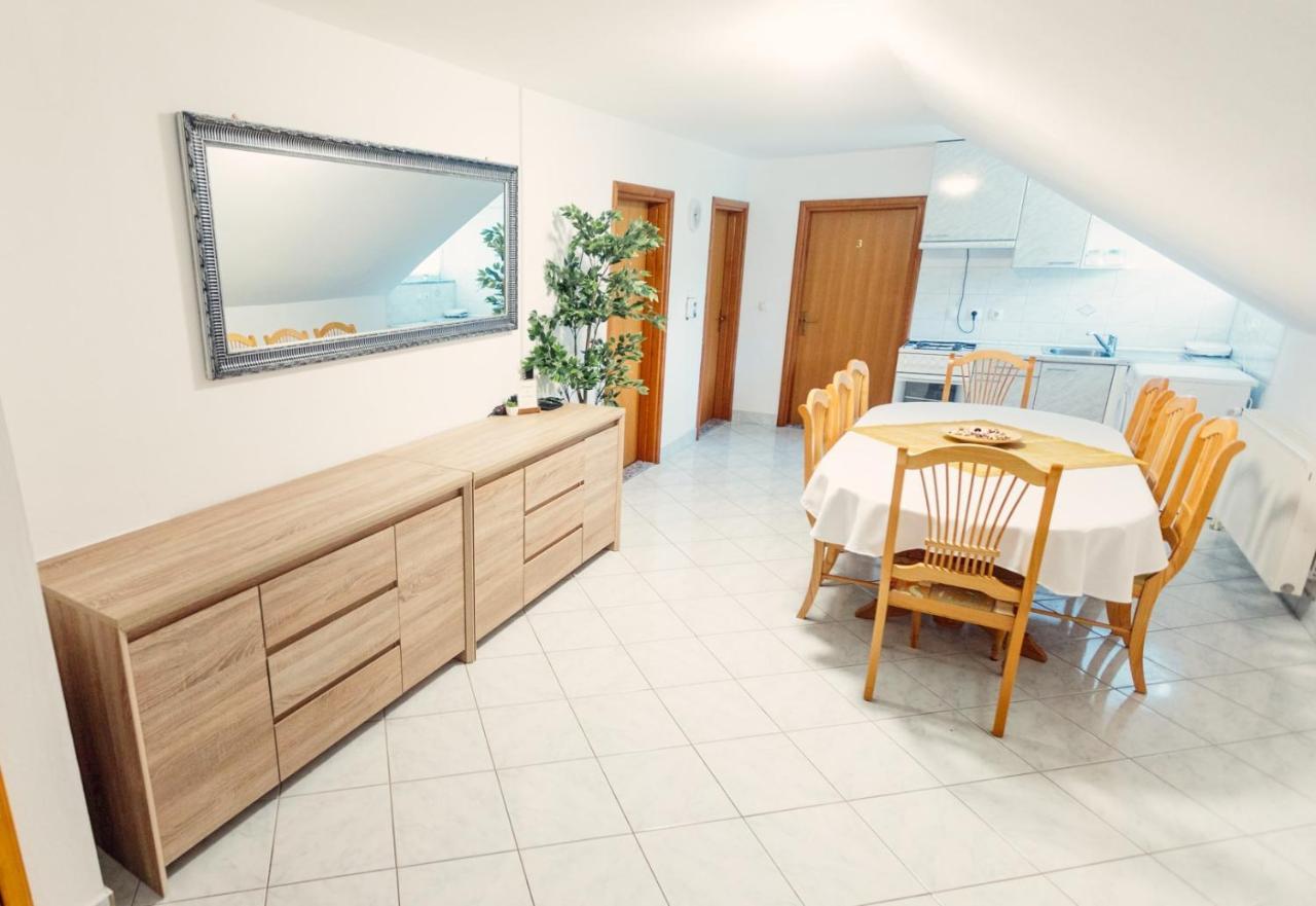 Frankovic Bed&Breakfast Vinica Luaran gambar