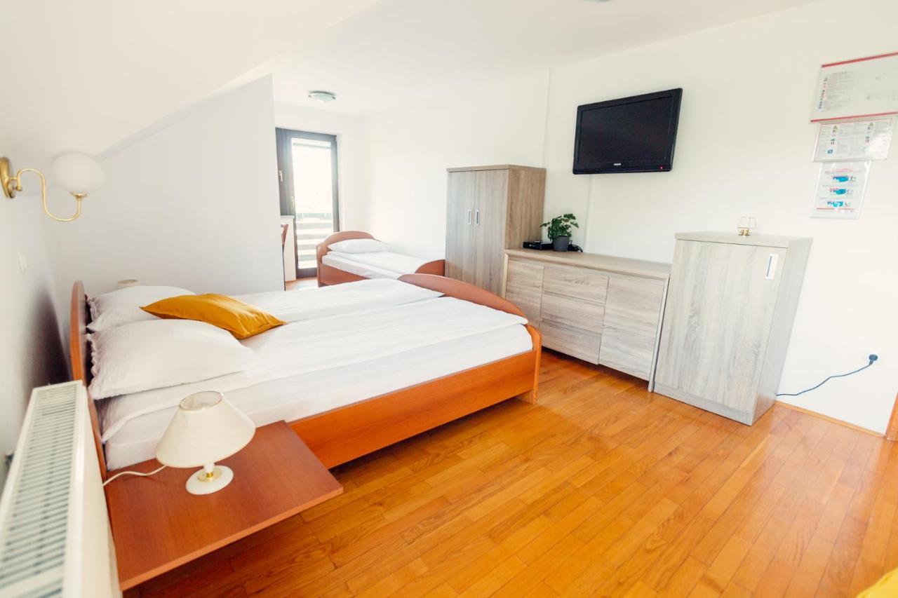 Frankovic Bed&Breakfast Vinica Luaran gambar